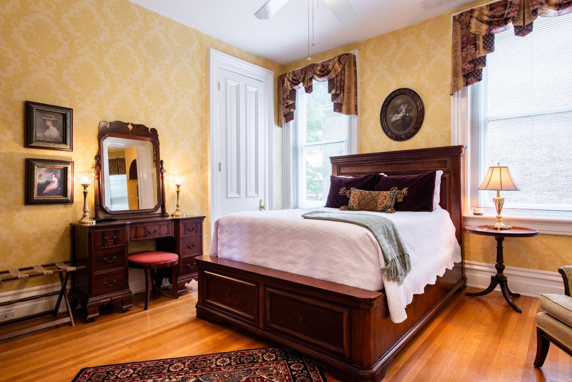 Dupont Mansion Bed & Breakfast Louisville Værelse billede