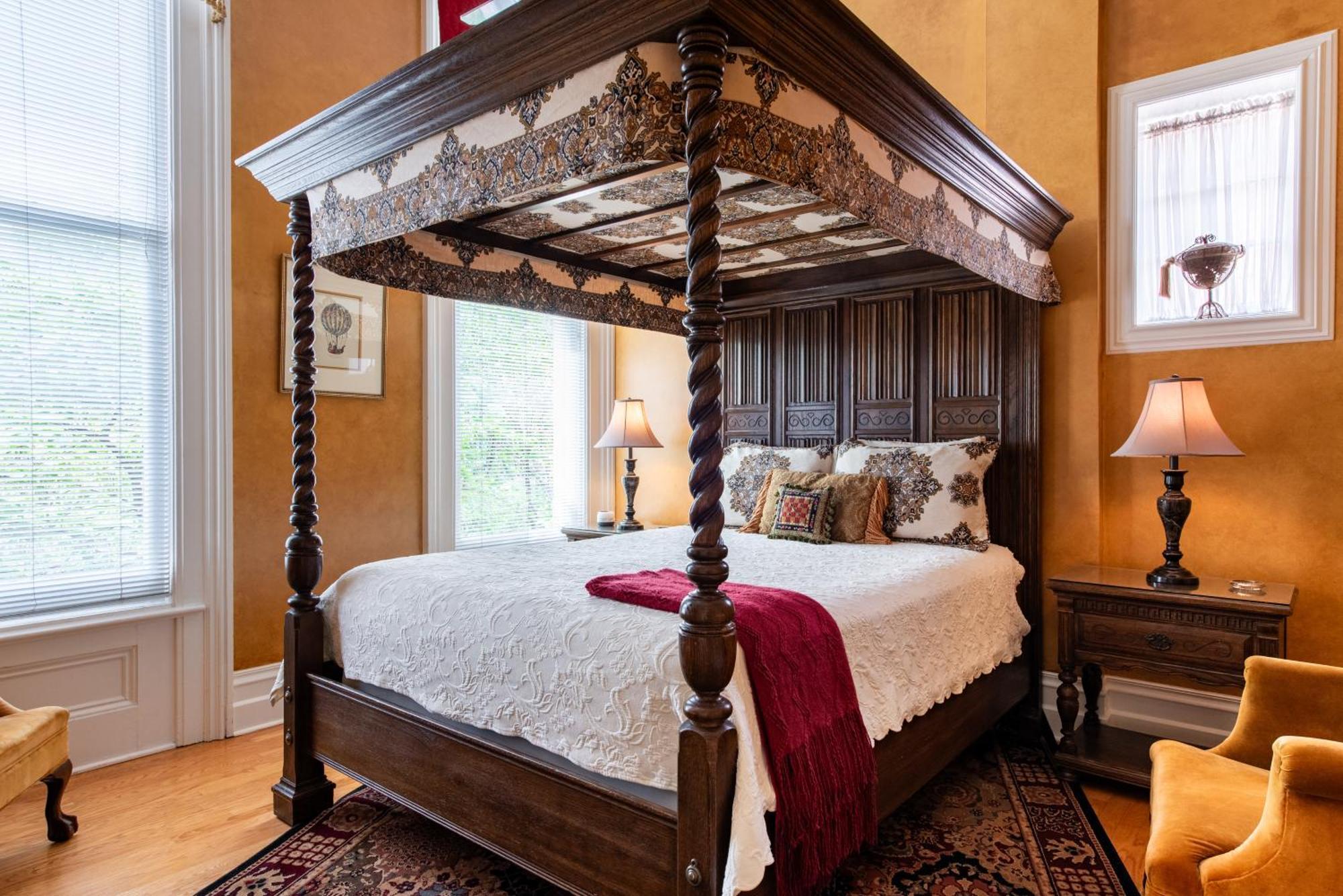 Dupont Mansion Bed & Breakfast Louisville Værelse billede